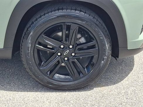 Certified 2025 Chevrolet Trax ACTIV w/ Driver Confidence Package FWD image 8