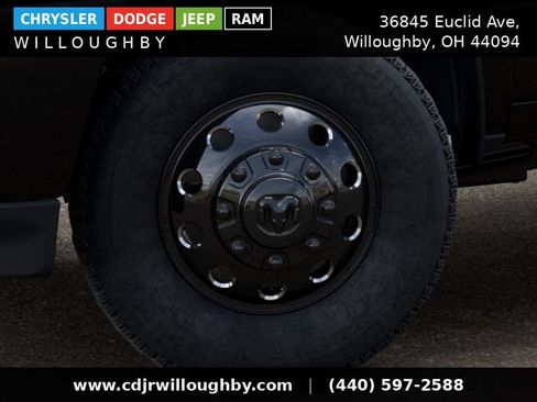 New 2026 RAM 3500 Big Horn AWD/4WD image 9