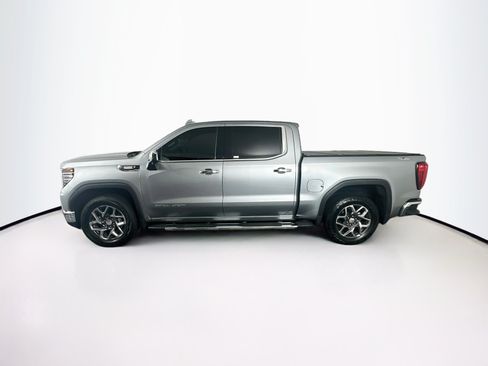 Used 2025 GMC Sierra 1500 SLT w/ SLT Premium Plus Package AWD/4WD image 4