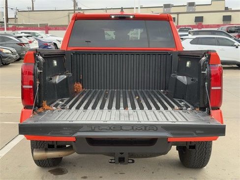 Used 2024 Toyota Tacoma TRD Off-Road image 32