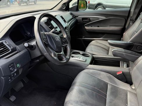 Used 2023 Honda Passport TrailSport image 6