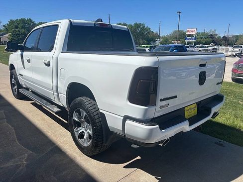 Used 2023 RAM 1500 Laramie AWD/4WD image 5