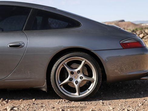 Used 2003 Porsche 911 Carrera RWD image 5