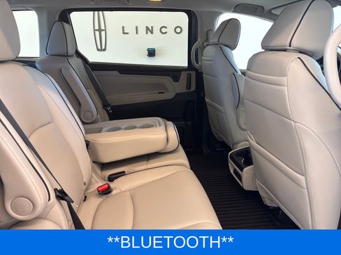 Used 2025 Honda Odyssey Touring image 9