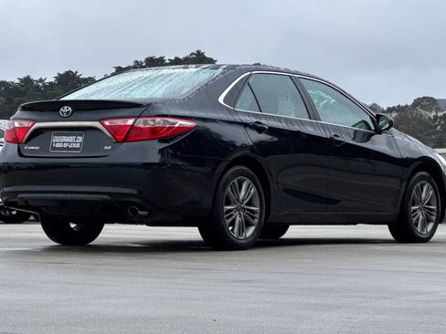 Used 2015 Toyota Camry SE FWD image 8