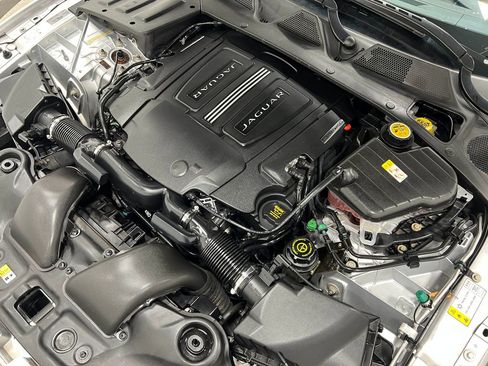 Used 2015 Jaguar XJ L Portfolio AWD/4WD image 31