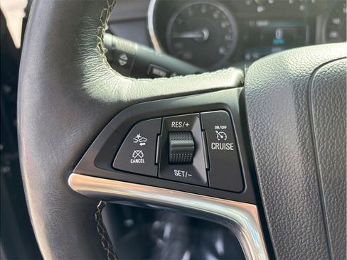 Used 2018 Buick Encore Premium image 28