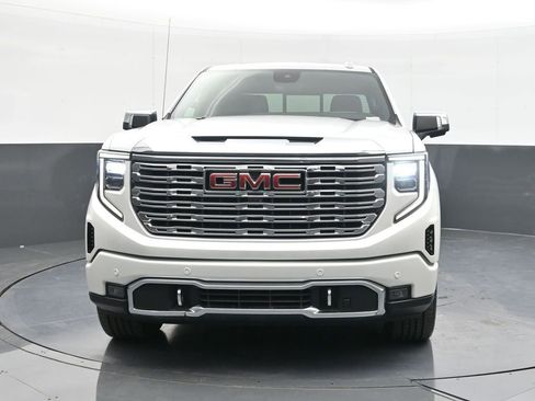 Used 2024 GMC Sierra 1500 Denali w/ Denali Reserve Package AWD/4WD image 20