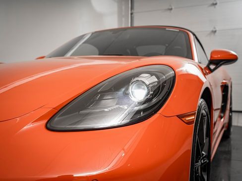 Used 2019 Porsche 718 Boxster image 14