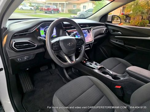 Used 2022 Chevrolet Bolt EUV LT w/ Driver Confidence Package image 28