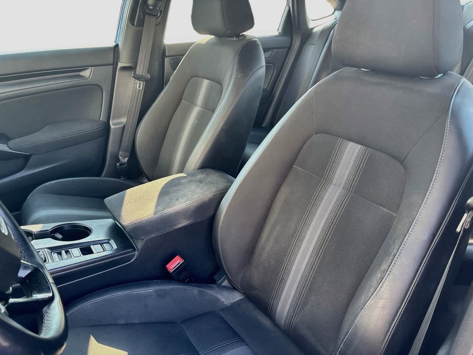 Used 2023 Honda Civic Sport image 21