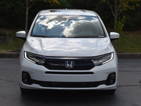 New 2026 Honda Odyssey Elite image 2