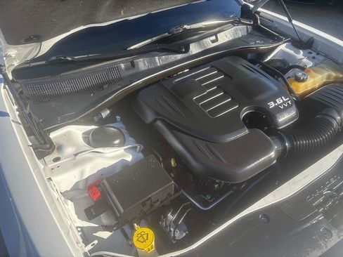 Used 2019 Dodge Charger SXT w/ Blacktop Package image 34