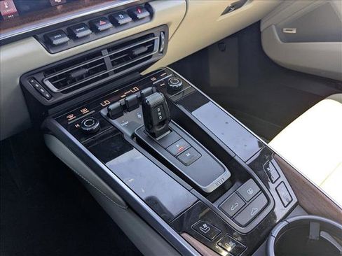 Used 2021 Porsche 911 Carrera image 13