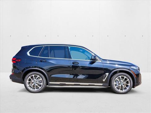 Used 2026 BMW X5 xDrive50e w/ Executive Package AWD/4WD image 4