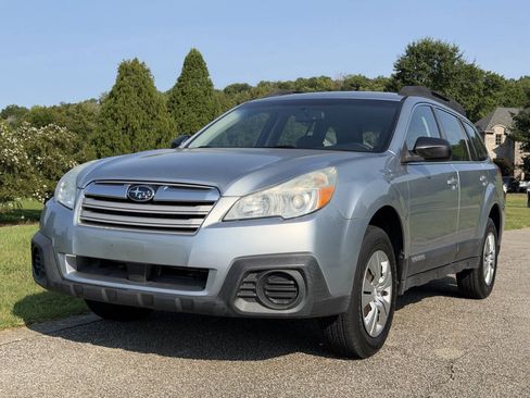 Used 2013 Subaru Outback 2.5i AWD/4WD image 4