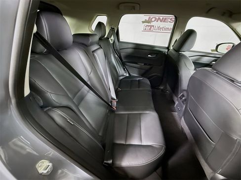 Certified 2025 Nissan Rogue SL image 31