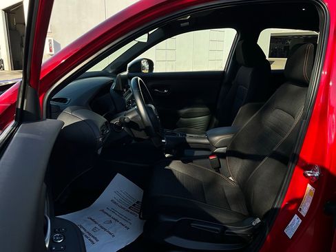 Used 2025 Honda HR-V Sport image 9