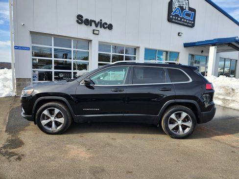 Used 2019 Jeep Cherokee Limited image 8