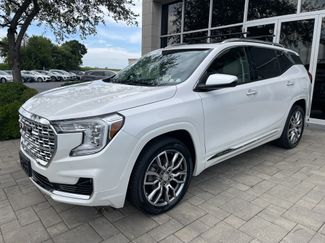 Used 2023 GMC Terrain Denali AWD/4WD video 3