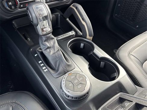 New 2025 Ford Bronco Badlands w/ Sasquatch Package image 29