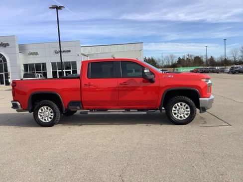 Used 2023 Chevrolet Silverado 2500 LT w/ Convenience Package image 8