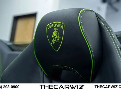 Used 2021 Lamborghini Huracan EVO RWD image 47