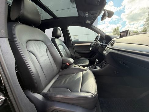 Used 2018 Audi Q3 2.0T Premium Plus w/ Premium Plus Package AWD/4WD image 19