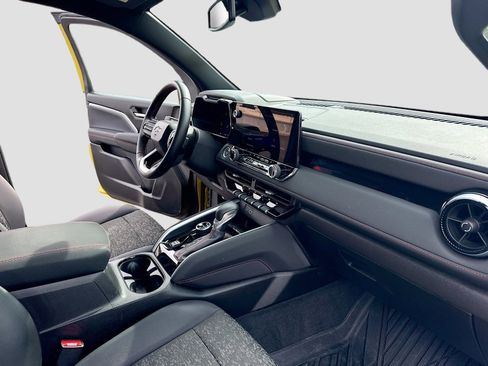 Used 2023 Chevrolet Colorado Z71 w/ Z71 Convenience Package 2 image 29