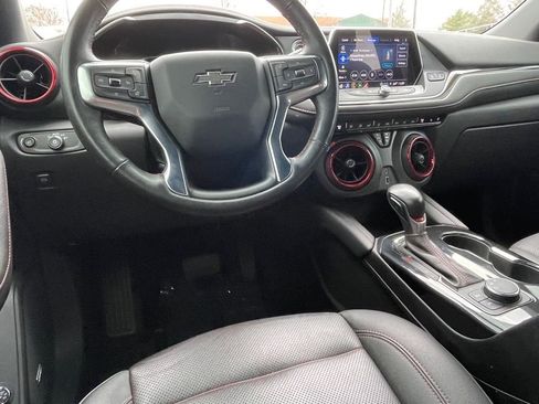 Used 2021 Chevrolet Blazer RS w/ Enhanced Convenience Package image 9