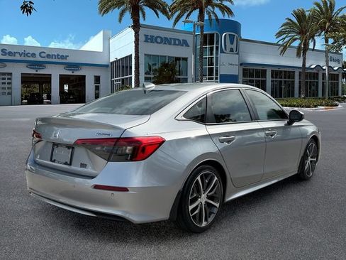 Used 2023 Honda Civic Touring image 8