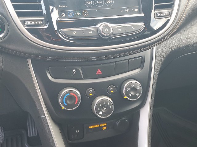 Used 2019 Chevrolet Trax LT w/ Redline Edition FWD image 24