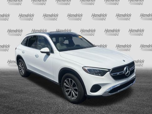 Certified 2025 Mercedes-Benz GLC 300 4MATIC image 2