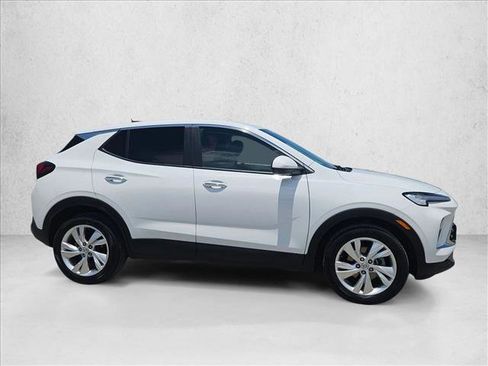 Used 2025 Buick Encore GX Preferred FWD image 4