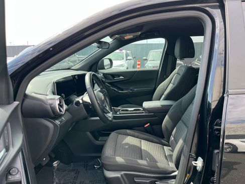Used 2025 Chevrolet Equinox LT FWD image 27