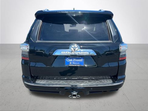 Used 2022 Toyota 4Runner Limited AWD/4WD image 8