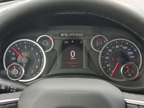 New 2026 RAM 1500 4x4 Crew Cab image 31