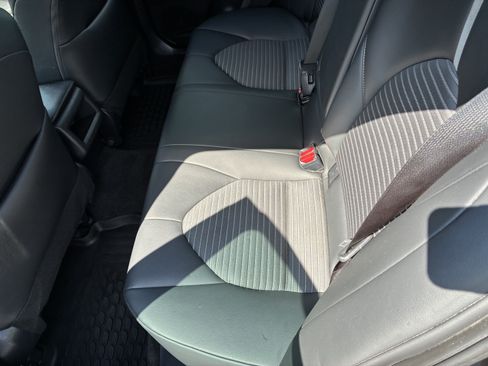 Used 2024 Toyota Camry SE FWD image 12
