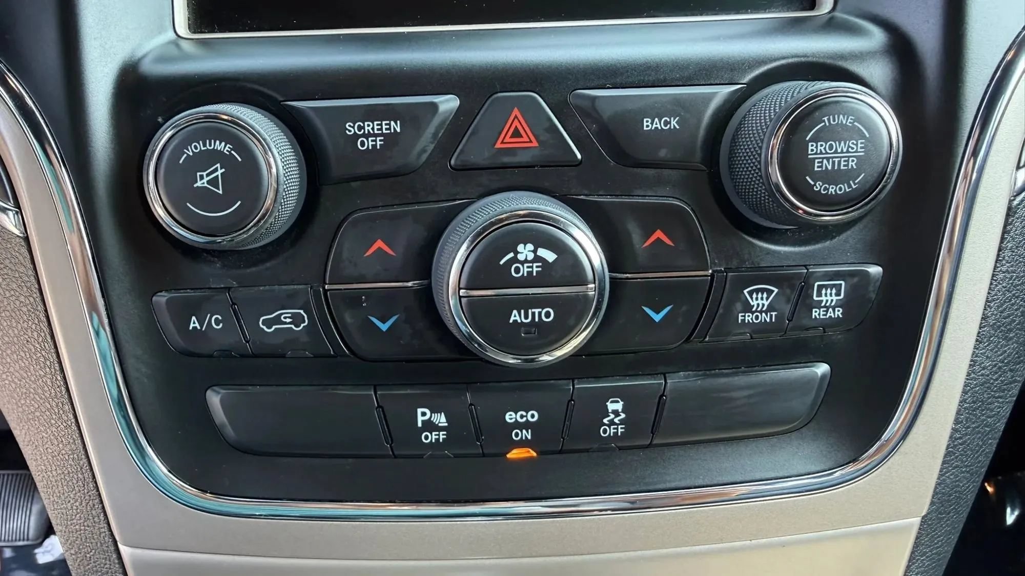 Used 2014 Jeep Grand Cherokee Limited AWD/4WD image 20