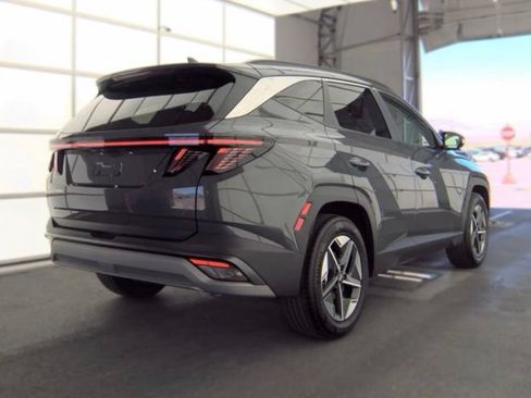 Used 2025 Hyundai Tucson SEL FWD image 5