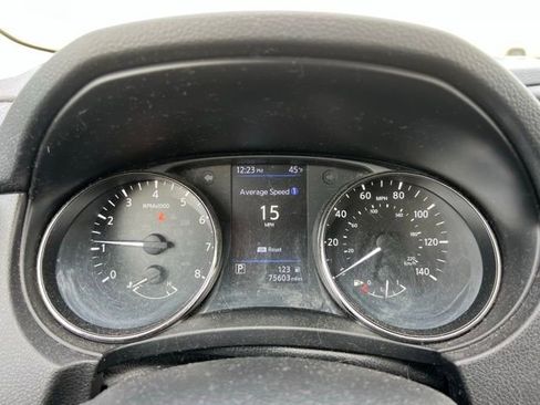 Used 2019 Nissan Rogue Sport S image 12