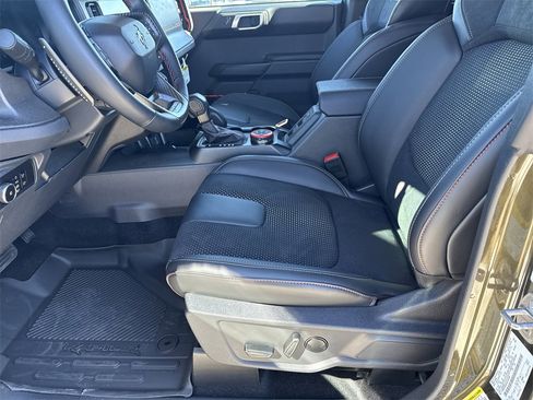 New 2025 Ford Bronco Raptor image 9