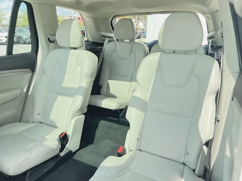 Certified 2024 Volvo XC90 B6 Ultimate AWD/4WD image 33