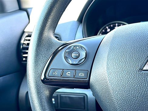 Used 2024 Mitsubishi Eclipse Cross LE image 31