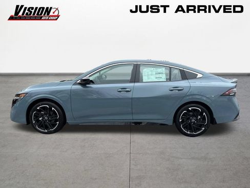 New 2026 Nissan Sentra SR w/ SR Premium Package FWD image 8
