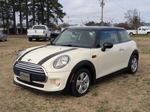 Used 2014 MINI Cooper 2-Door Hardtop image 7