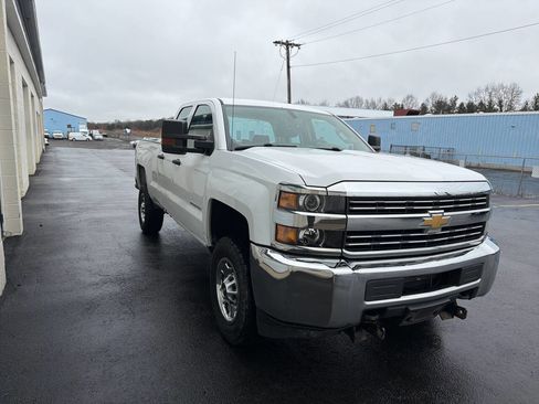 Used 2018 Chevrolet Silverado 2500 W/T w/ Snow Plow Prep Package image 12
