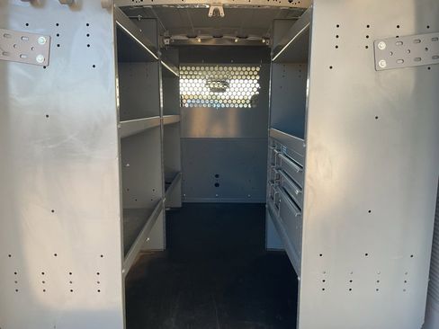 Used 2023 Ford Transit Connect XLT w/ Trailer Tow Package image 16