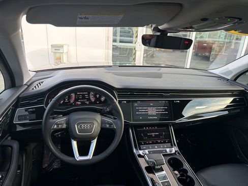 Used 2023 Audi Q7 2.0T Premium Plus w/ Premium Plus Package AWD/4WD image 13