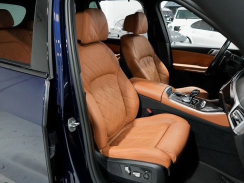 Used 2023 BMW X5 M50i w/ Executive Package image 28